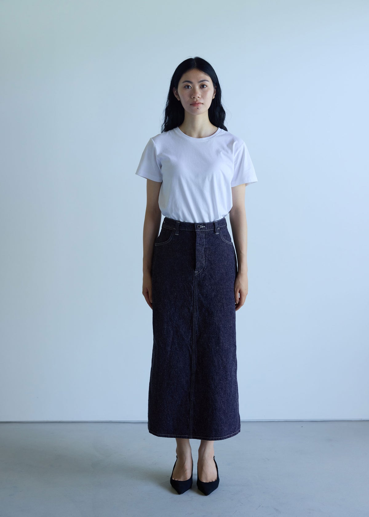 Back-Slit Skirt / HANMO INDIGO・SAKURA